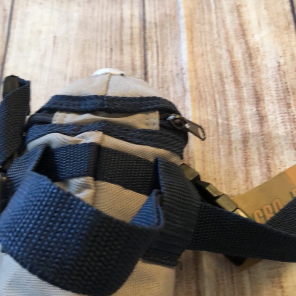 $4 bundle! NWT Acro bag bottle holder/Fanny pack. - Picture 6 of 7